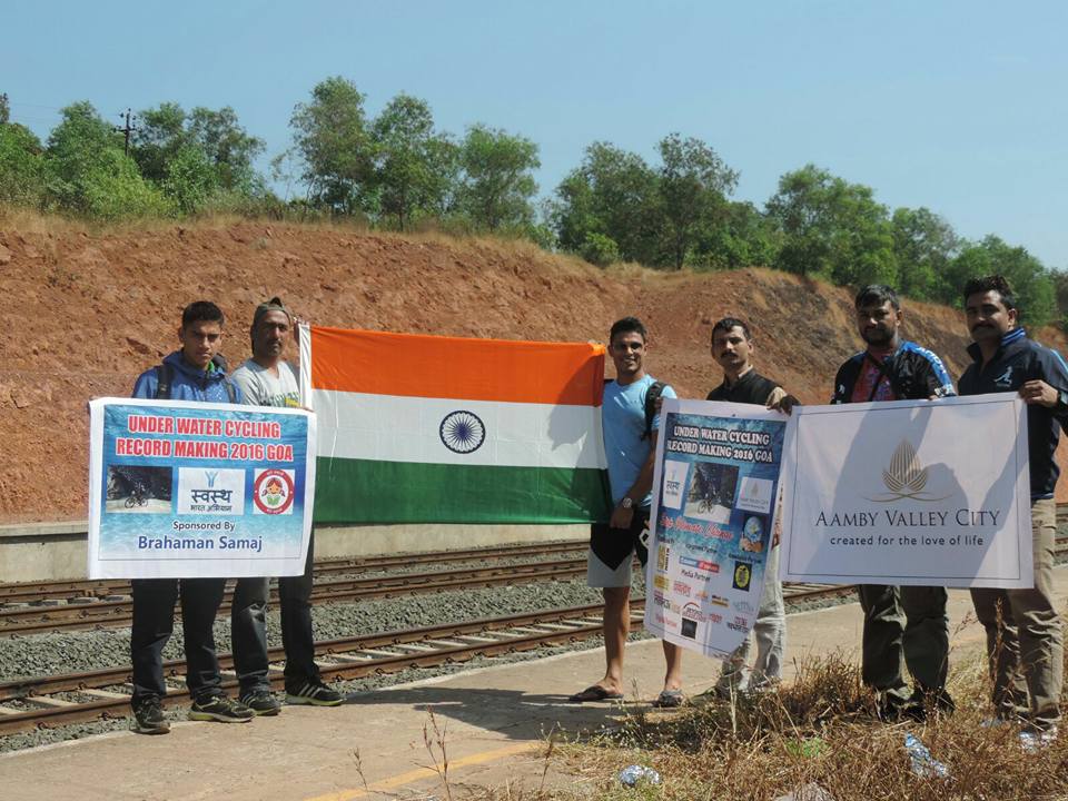 गोवा की धरती पर पहुंची स्वस्थ भारत अभियान की टीम के साथ साइकलिस्ट 